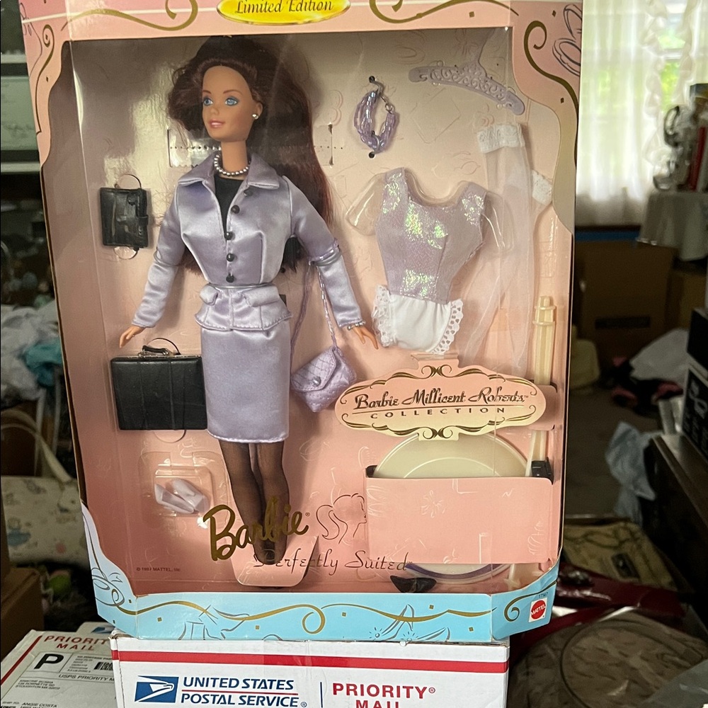 BARBIE Perfectly Suited Giftset from the Barbara Millicent Robert’s Collection